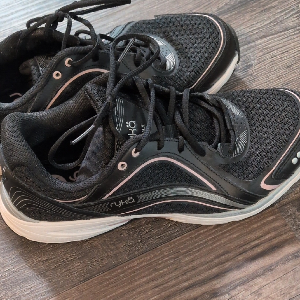 Ryka Women's Charcoal and Blush Athletic Shoes